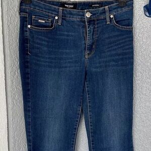 Nine West Womens Capri Jeans Size 6 Dark Wash Mid Rise Embellished Thick